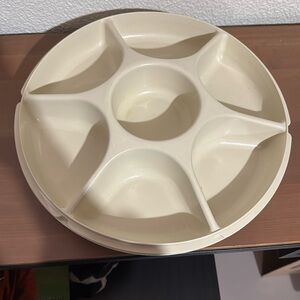 NEW LOW PRICE Vintage Tupperware taco dish. Has 6 sections and a middle dip tray